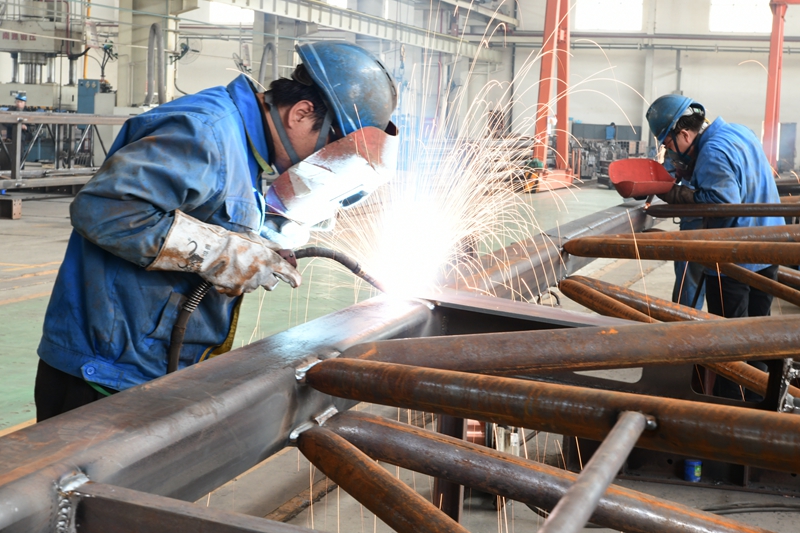 2021年5月七，陜建機股份舉辦為期6個月的“學(xué)黨史建功‘十四五’ 開新局奮進新征程”為主題的勞動競賽1_副本.jpg